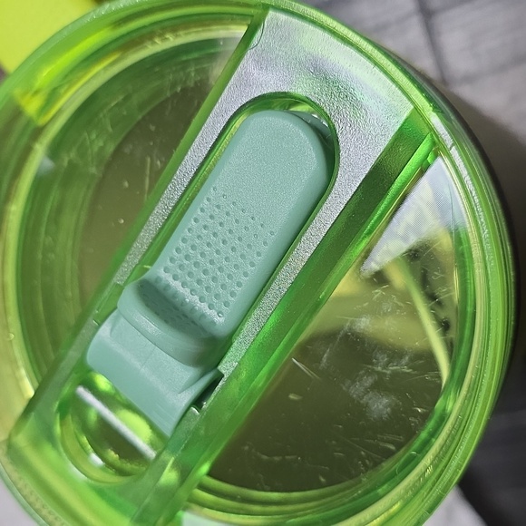 Stanley Lime Green Quencher Protour Tumbler - Picture 4 of 10